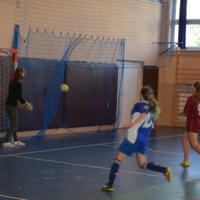 Zdjęcie ilustracyjne wiadomości: Mistrzostwa Gminy Chełmiec  w halowej piłce nożnej  Gimnazjów dziewcząt #1